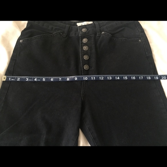 Free People High Waisted Crop Jeans - Picture 4 of 8